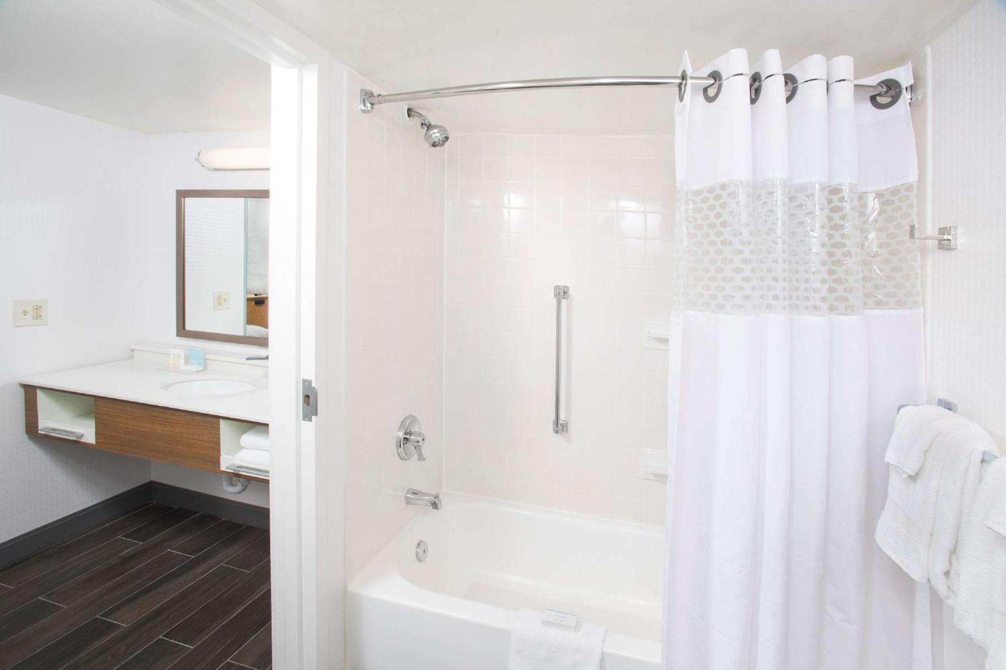 Hampton Inn & Suites Annapolis Bagian luar foto