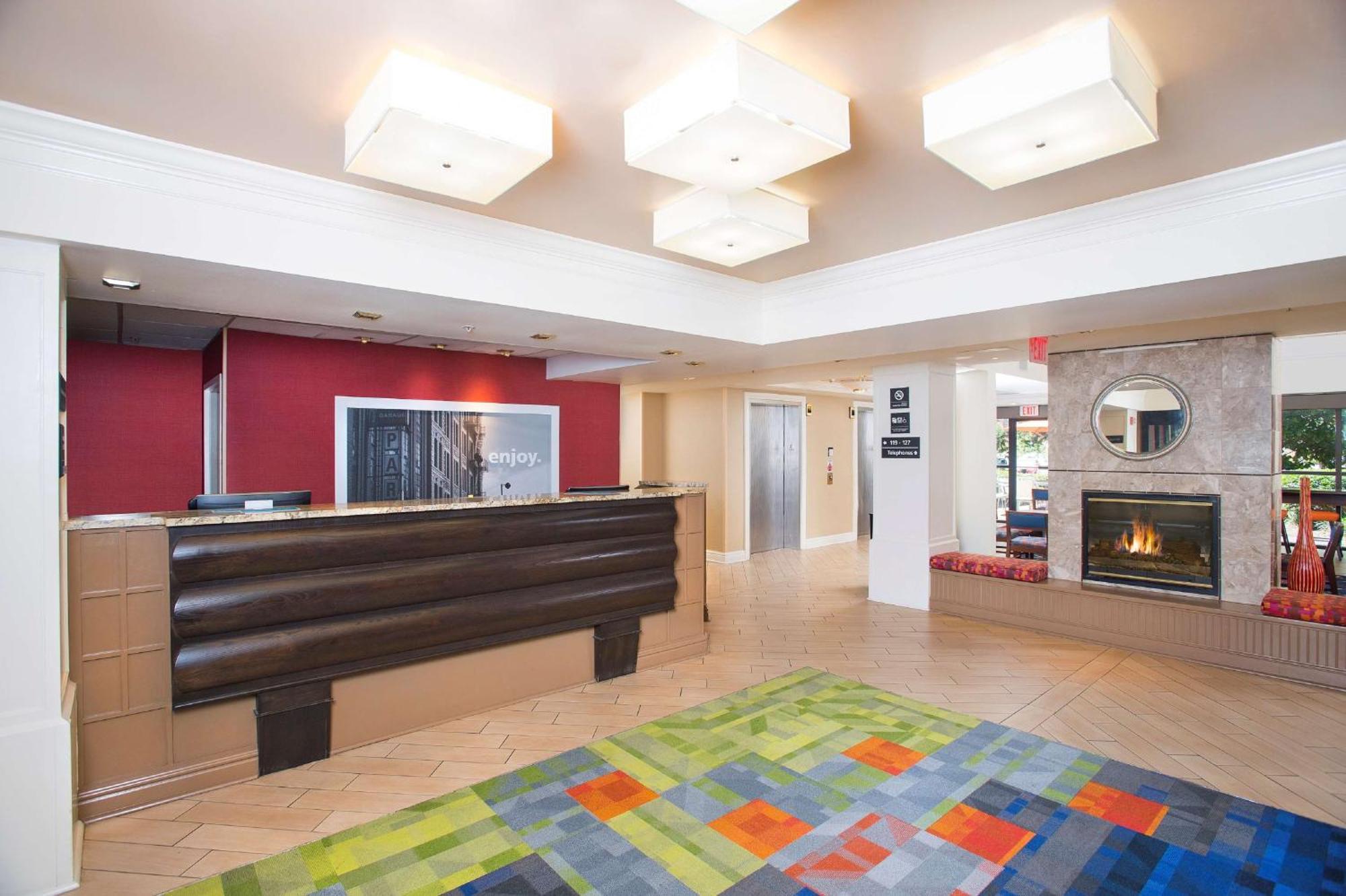Hampton Inn & Suites Annapolis Bagian luar foto