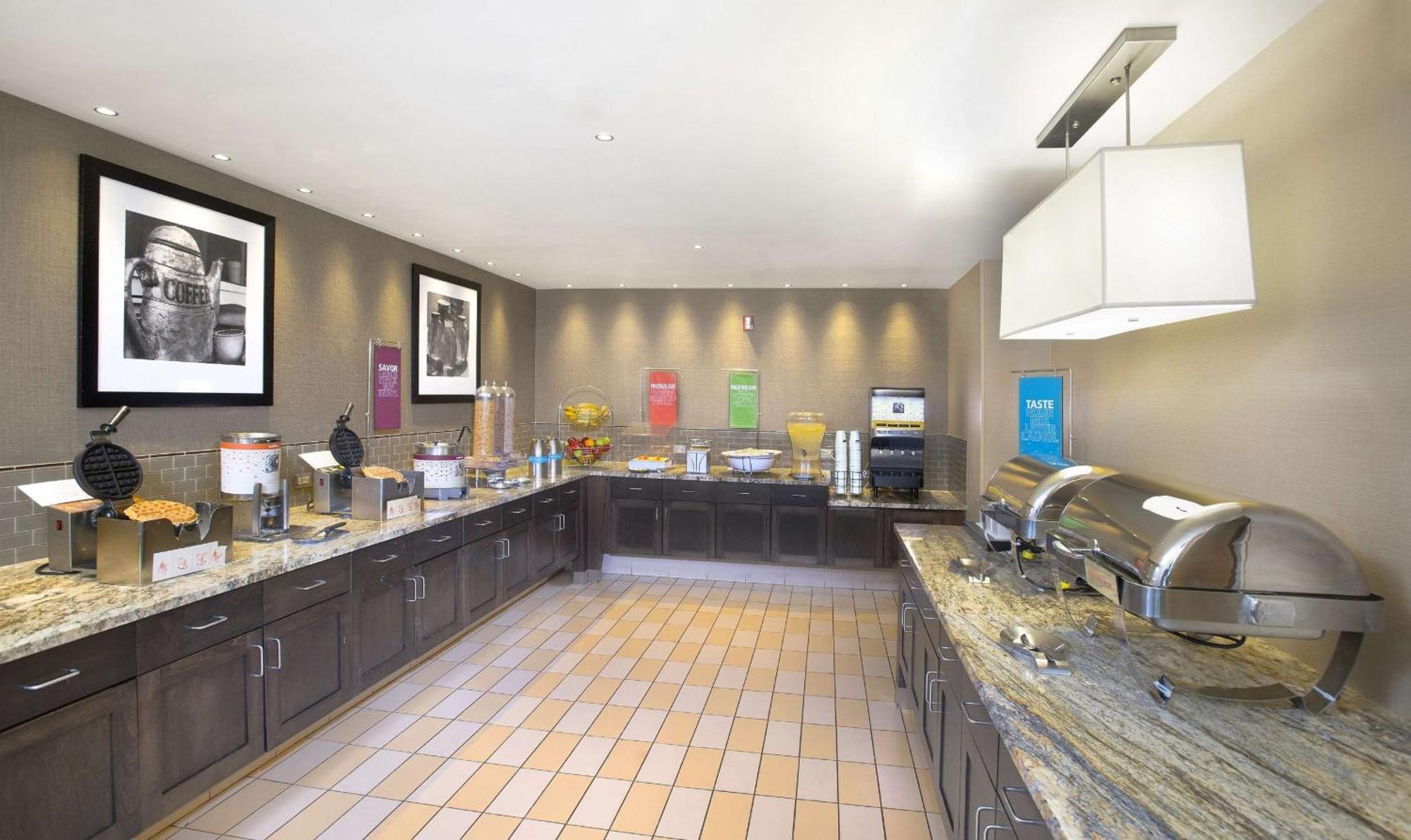 Hampton Inn & Suites Annapolis Bagian luar foto