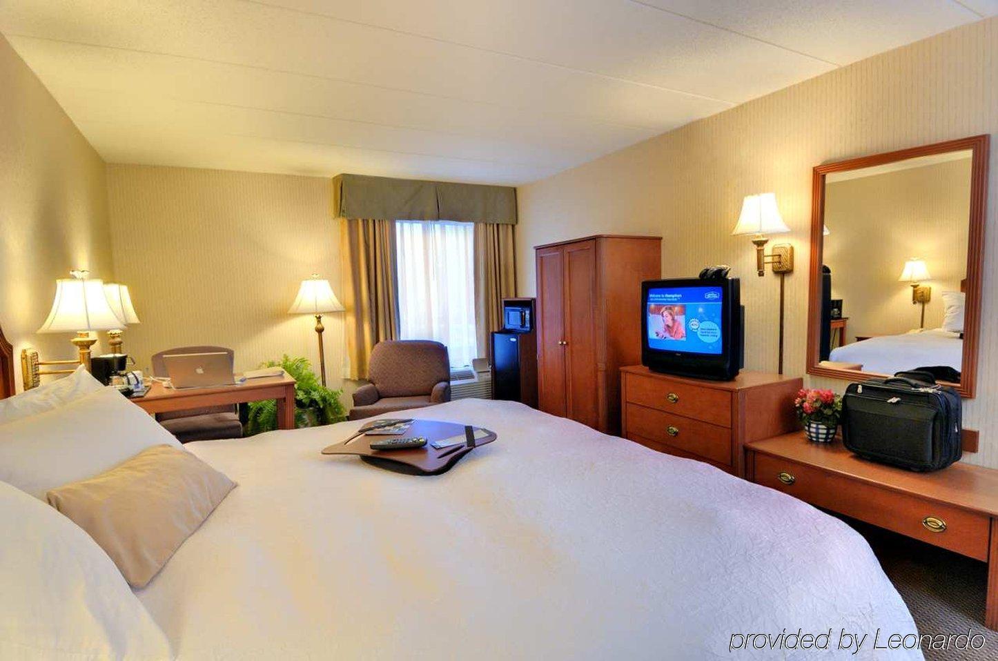 Hampton Inn & Suites Annapolis Bagian luar foto