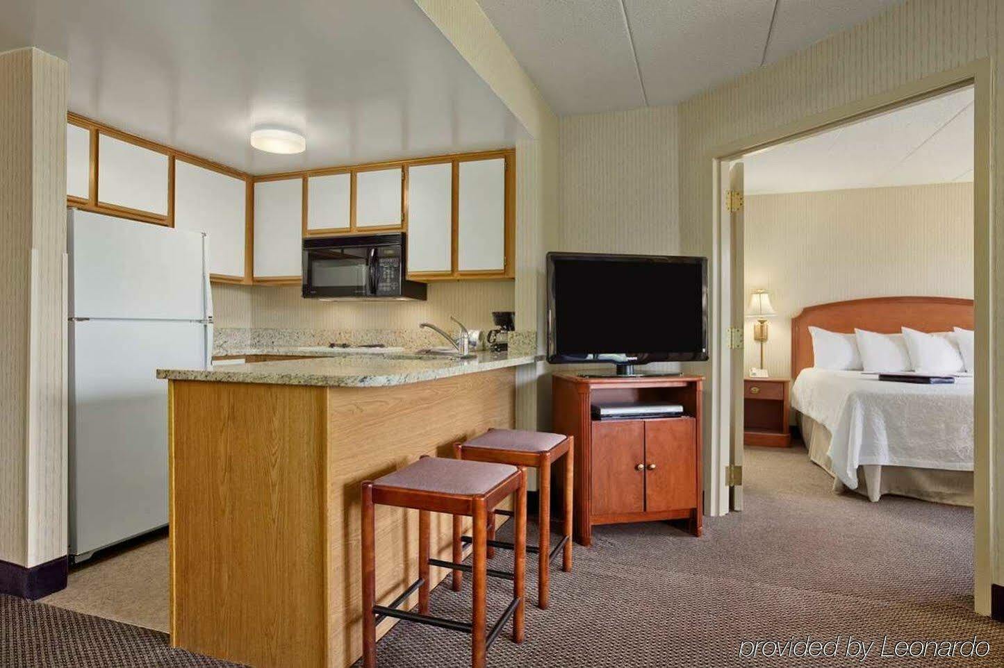 Hampton Inn & Suites Annapolis Bagian luar foto